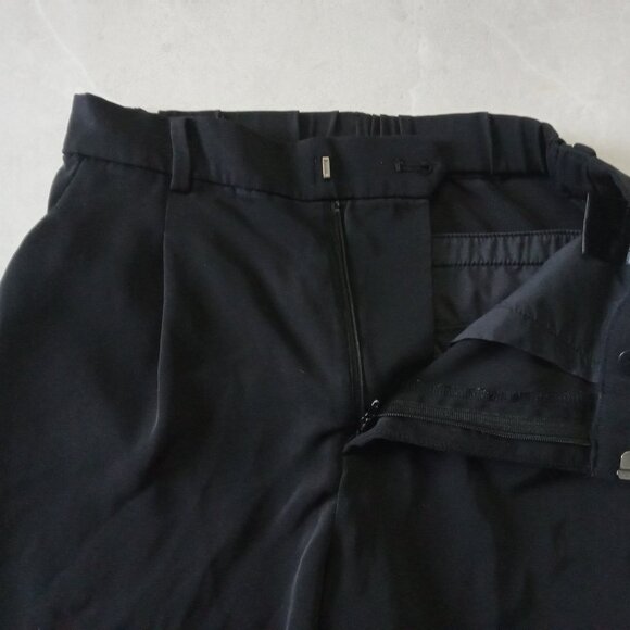$5 LAST CALL! UNIQLO | Tapered Dress Pants - Picture 6 of 11